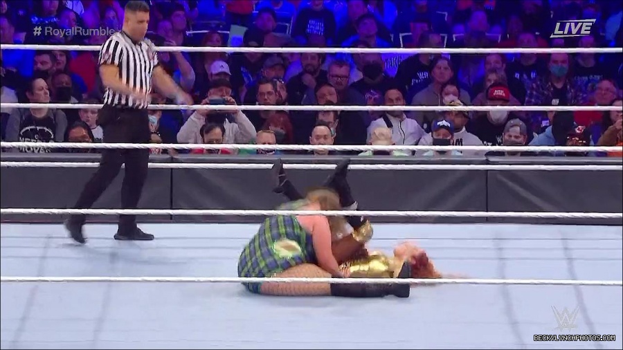 WWE_Royal_Rumble_2022_720p_WEB_h264-HEEL_mp4_007049244.jpg