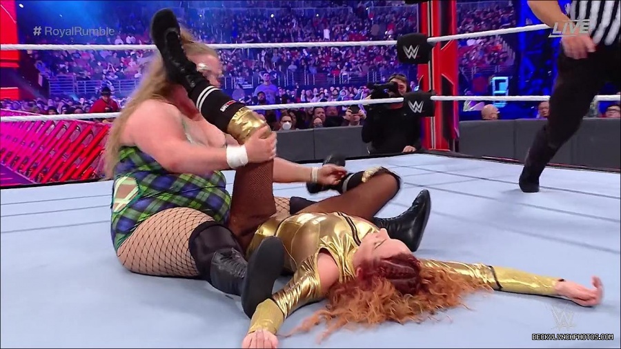 WWE_Royal_Rumble_2022_720p_WEB_h264-HEEL_mp4_007050044.jpg