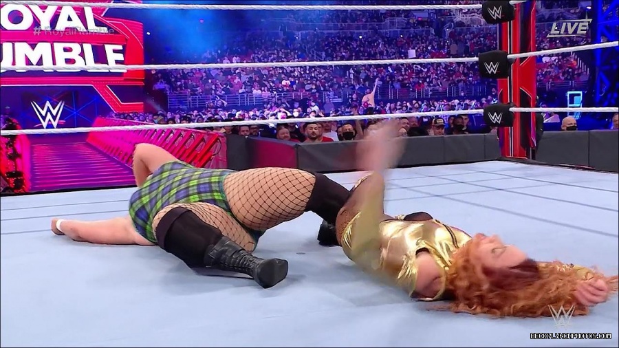 WWE_Royal_Rumble_2022_720p_WEB_h264-HEEL_mp4_007054844.jpg