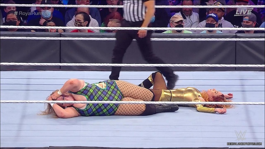 WWE_Royal_Rumble_2022_720p_WEB_h264-HEEL_mp4_007057644.jpg