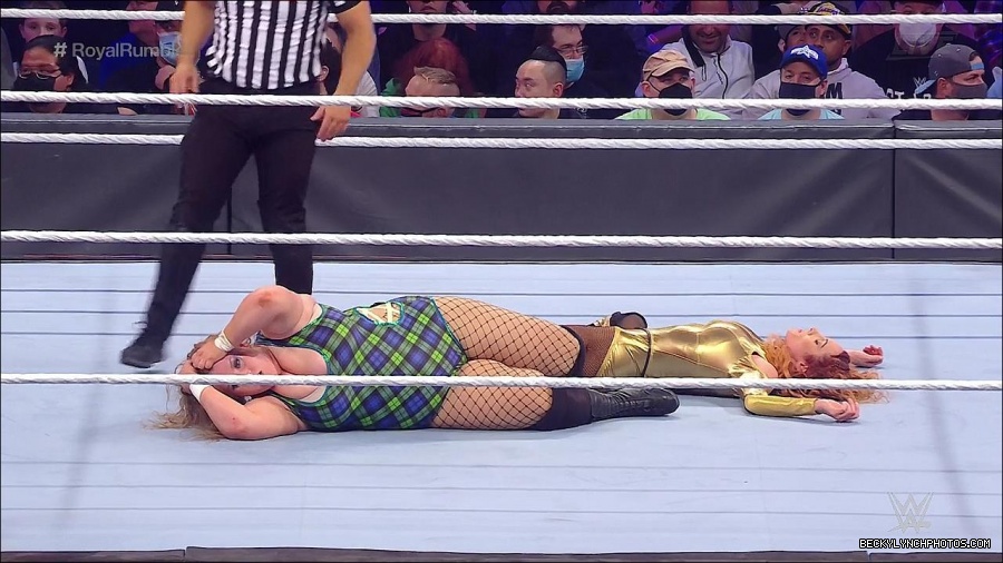 WWE_Royal_Rumble_2022_720p_WEB_h264-HEEL_mp4_007058444.jpg