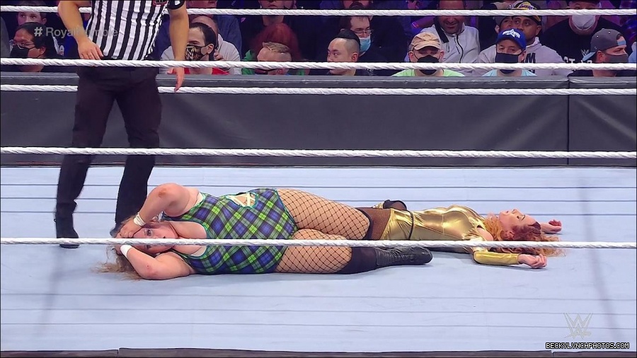 WWE_Royal_Rumble_2022_720p_WEB_h264-HEEL_mp4_007058844.jpg