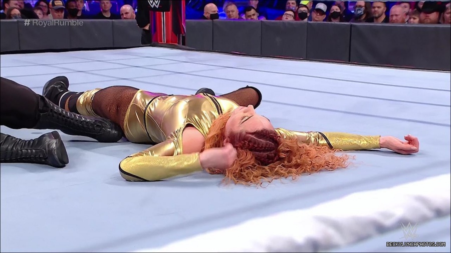 WWE_Royal_Rumble_2022_720p_WEB_h264-HEEL_mp4_007060044.jpg