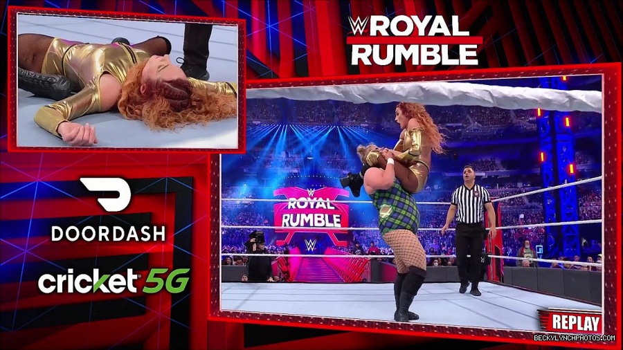 WWE_Royal_Rumble_2022_720p_WEB_h264-HEEL_mp4_007065644.jpg