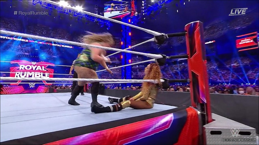 WWE_Royal_Rumble_2022_720p_WEB_h264-HEEL_mp4_007091644.jpg