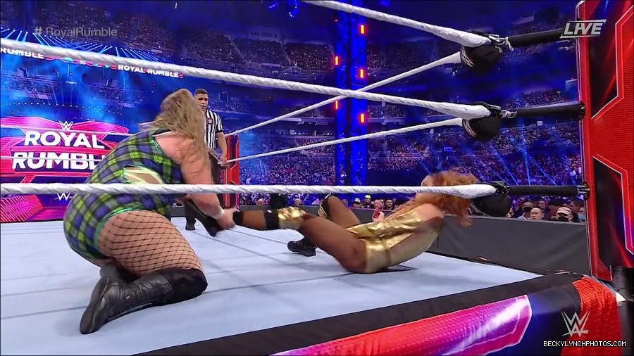 WWE_Royal_Rumble_2022_720p_WEB_h264-HEEL_mp4_007094844.jpg
