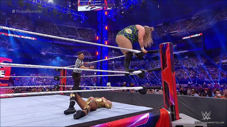 WWE_Royal_Rumble_2022_720p_WEB_h264-HEEL_mp4_007123644.jpg