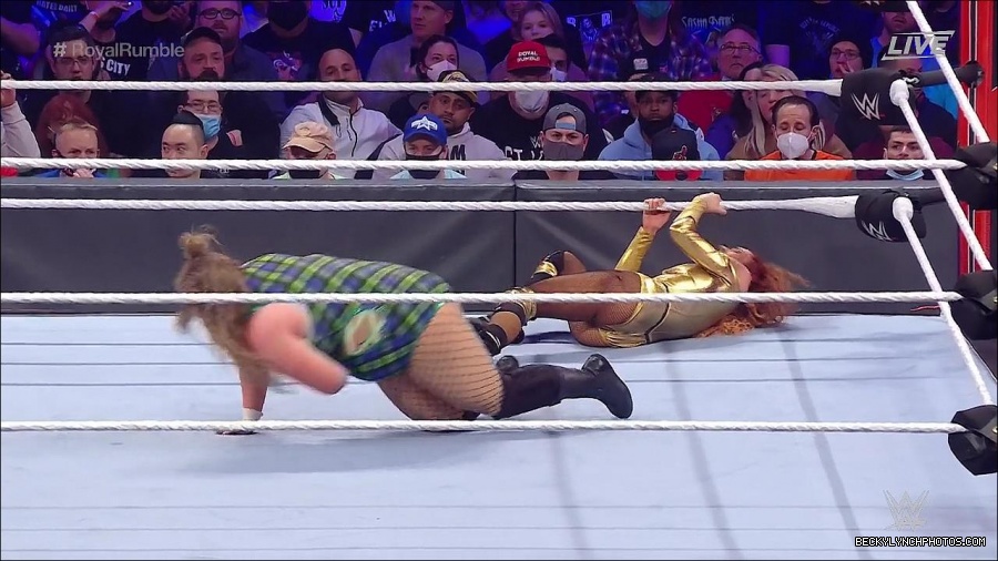WWE_Royal_Rumble_2022_720p_WEB_h264-HEEL_mp4_007127644.jpg