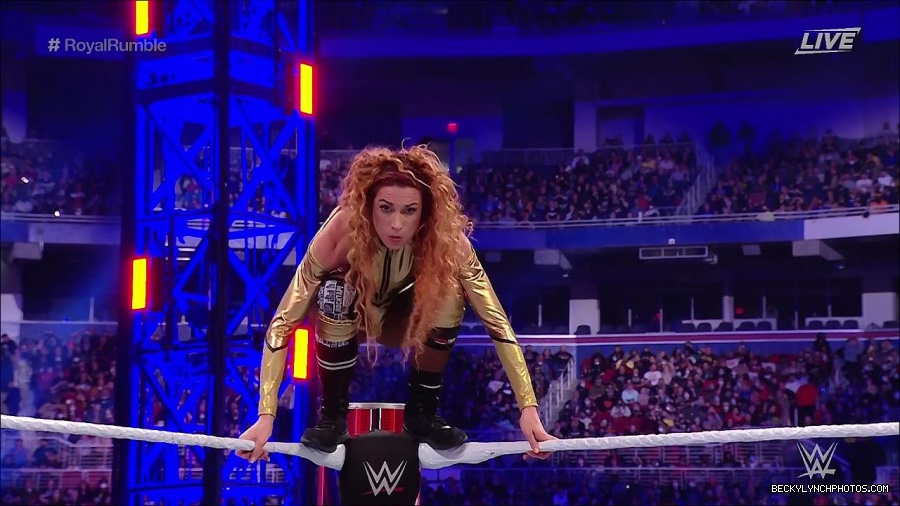 WWE_Royal_Rumble_2022_720p_WEB_h264-HEEL_mp4_007142844.jpg