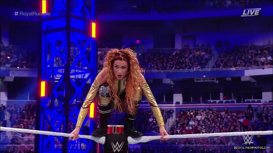 WWE_Royal_Rumble_2022_720p_WEB_h264-HEEL_mp4_007143244.jpg