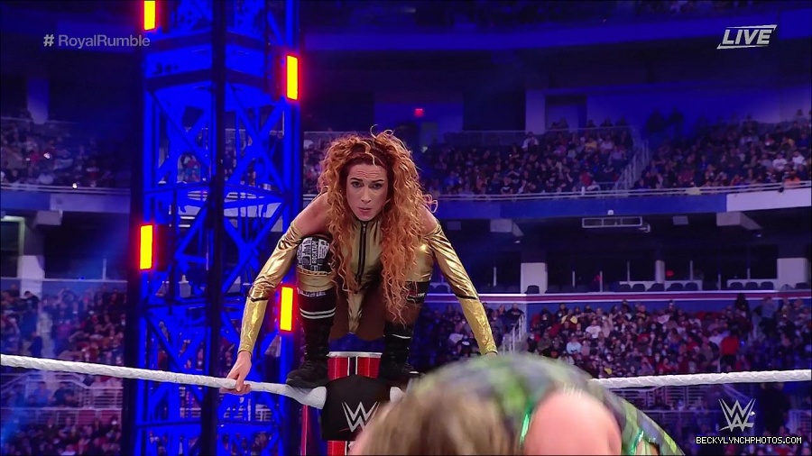 WWE_Royal_Rumble_2022_720p_WEB_h264-HEEL_mp4_007144044.jpg
