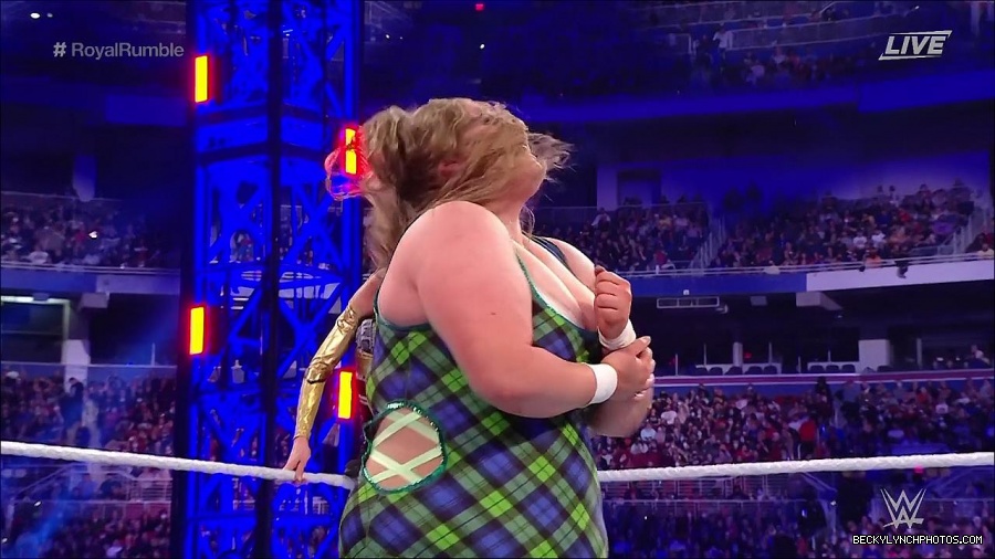 WWE_Royal_Rumble_2022_720p_WEB_h264-HEEL_mp4_007144844.jpg