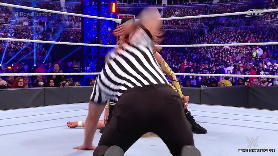 WWE_Royal_Rumble_2022_720p_WEB_h264-HEEL_mp4_007150444.jpg