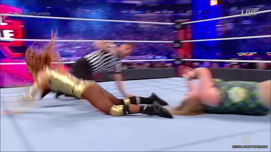 WWE_Royal_Rumble_2022_720p_WEB_h264-HEEL_mp4_007151644.jpg