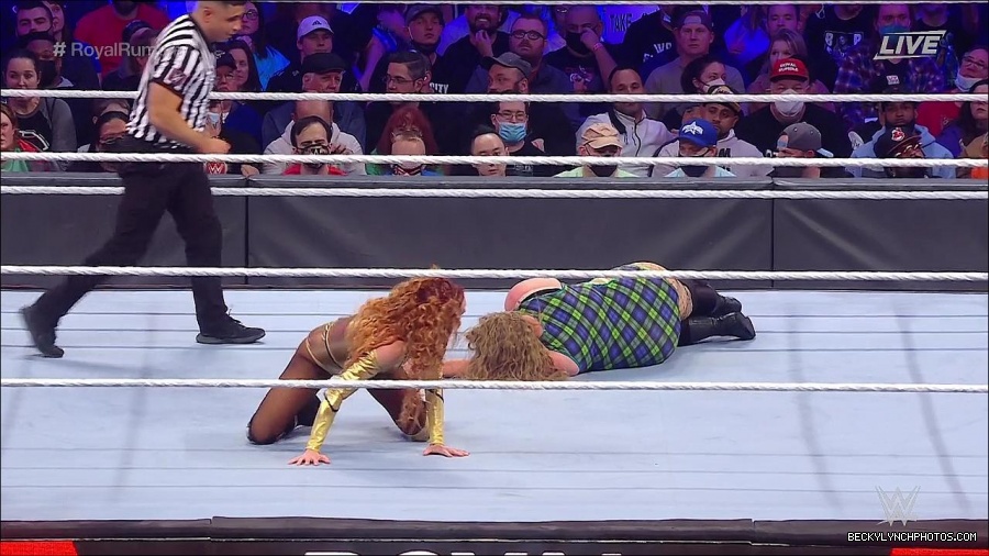 WWE_Royal_Rumble_2022_720p_WEB_h264-HEEL_mp4_007154444.jpg
