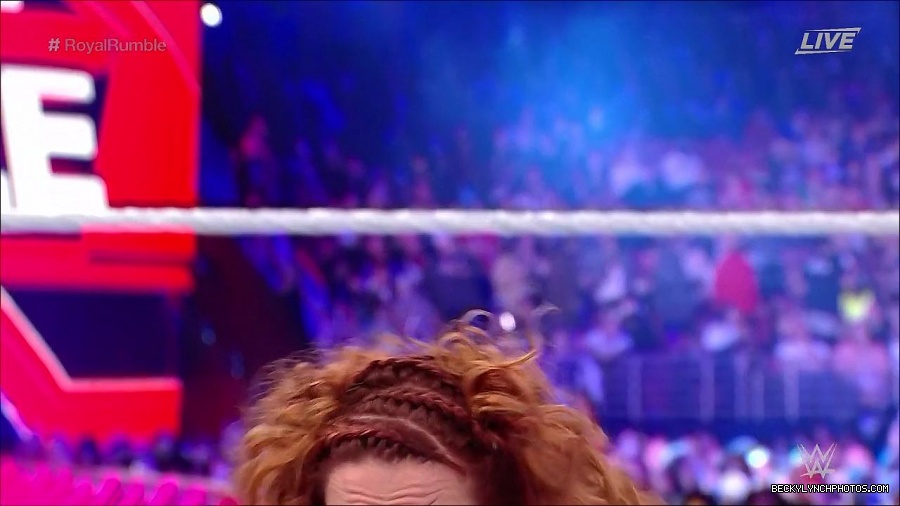 WWE_Royal_Rumble_2022_720p_WEB_h264-HEEL_mp4_007156044.jpg