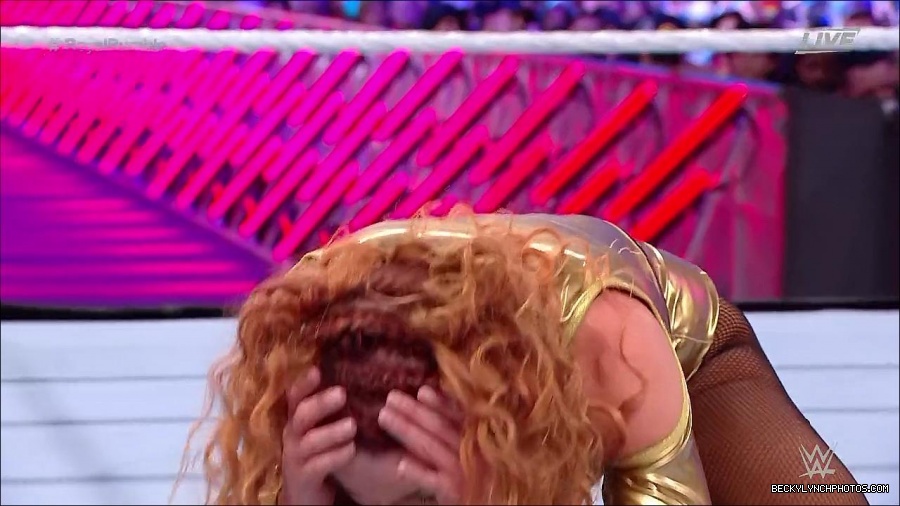 WWE_Royal_Rumble_2022_720p_WEB_h264-HEEL_mp4_007156844.jpg