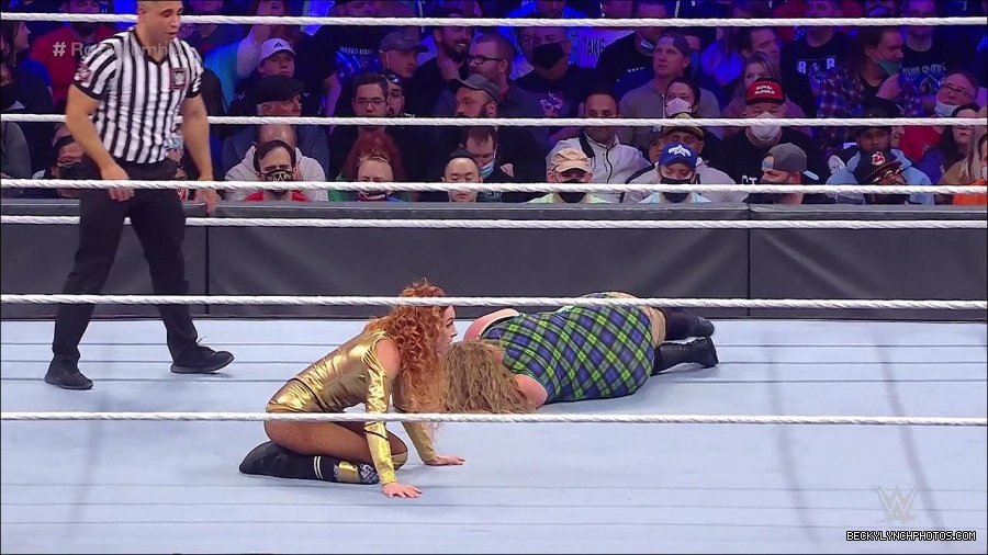 WWE_Royal_Rumble_2022_720p_WEB_h264-HEEL_mp4_007159244.jpg