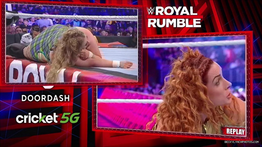 WWE_Royal_Rumble_2022_720p_WEB_h264-HEEL_mp4_007170044.jpg