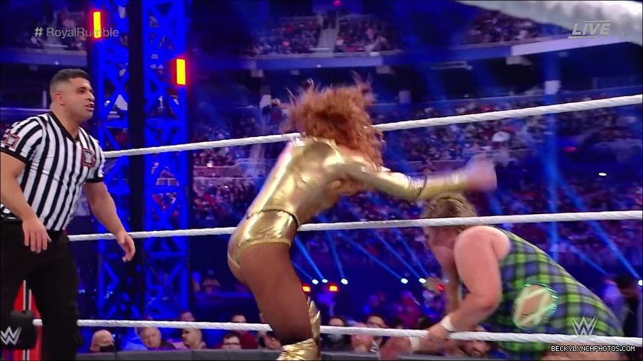 WWE_Royal_Rumble_2022_720p_WEB_h264-HEEL_mp4_007176844.jpg