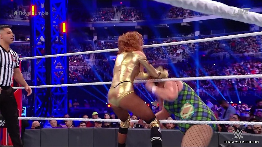 WWE_Royal_Rumble_2022_720p_WEB_h264-HEEL_mp4_007177244.jpg