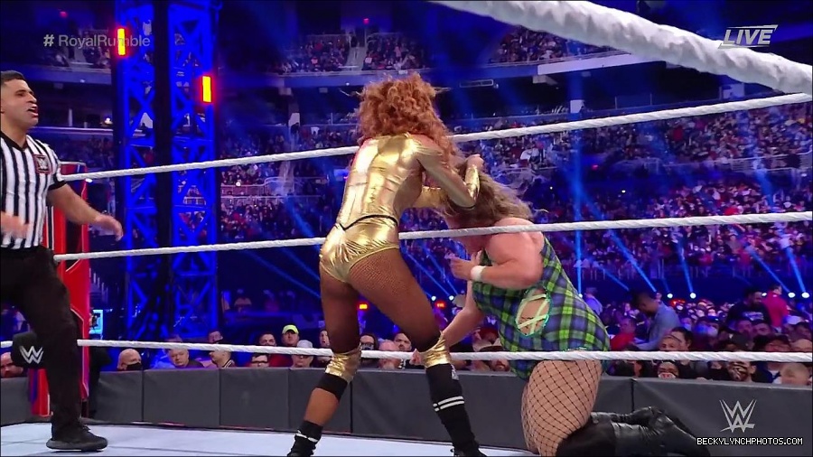 WWE_Royal_Rumble_2022_720p_WEB_h264-HEEL_mp4_007177644.jpg