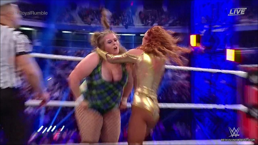 WWE_Royal_Rumble_2022_720p_WEB_h264-HEEL_mp4_007180044.jpg
