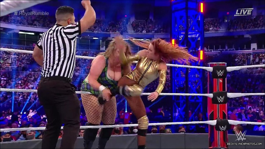 WWE_Royal_Rumble_2022_720p_WEB_h264-HEEL_mp4_007181644.jpg