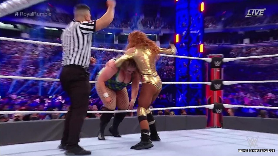 WWE_Royal_Rumble_2022_720p_WEB_h264-HEEL_mp4_007182444.jpg