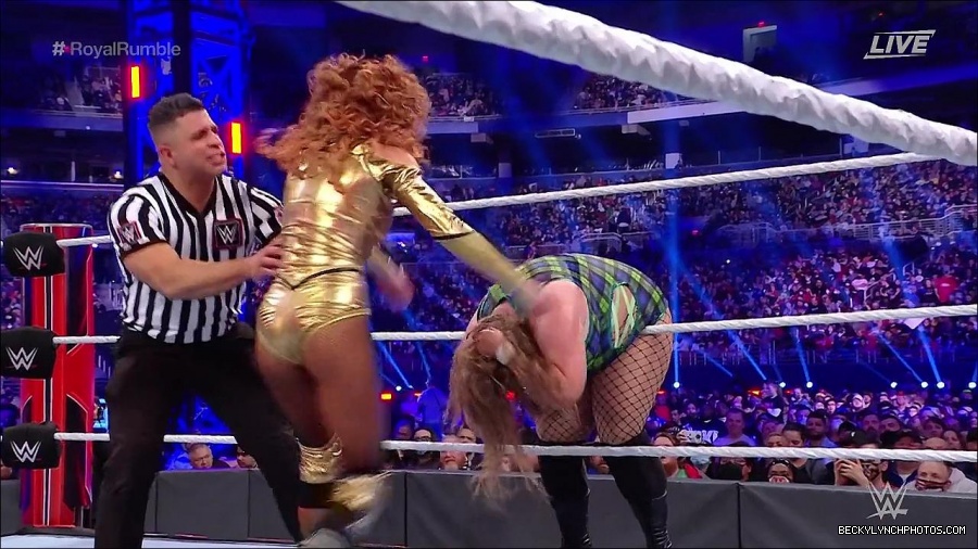 WWE_Royal_Rumble_2022_720p_WEB_h264-HEEL_mp4_007184844.jpg