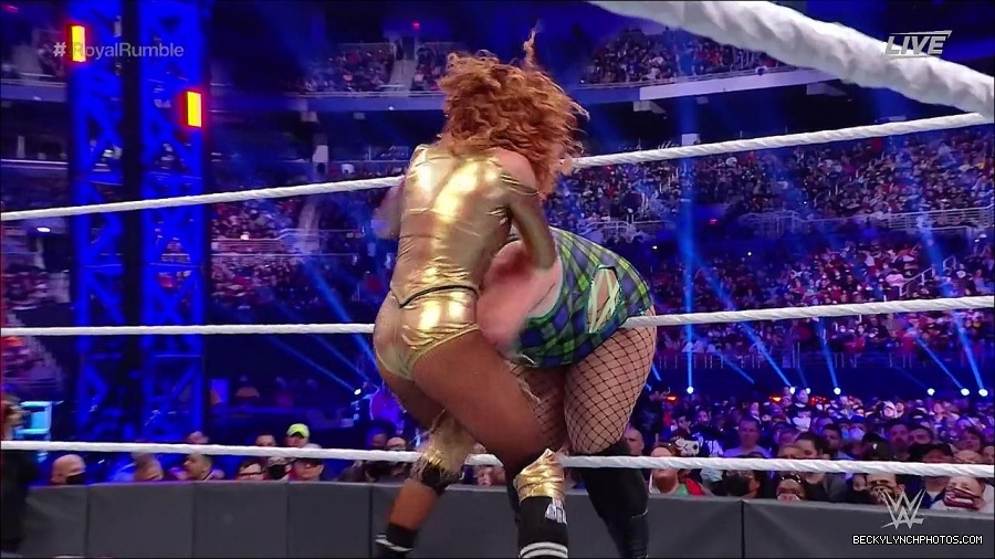 WWE_Royal_Rumble_2022_720p_WEB_h264-HEEL_mp4_007186844.jpg