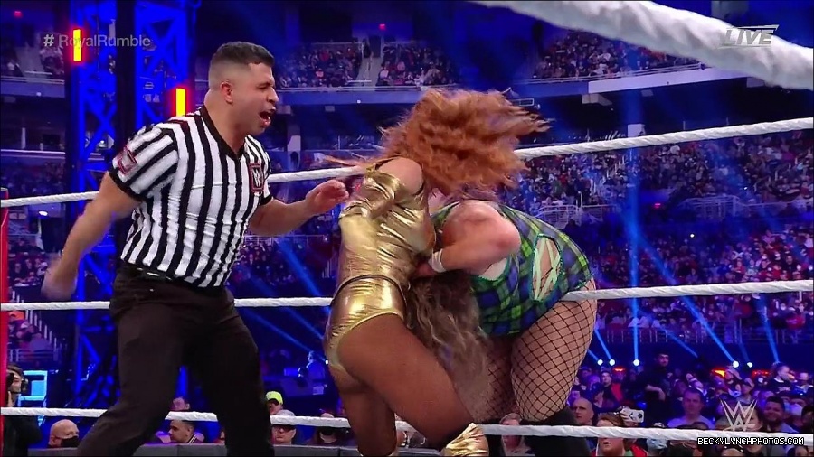 WWE_Royal_Rumble_2022_720p_WEB_h264-HEEL_mp4_007188844.jpg