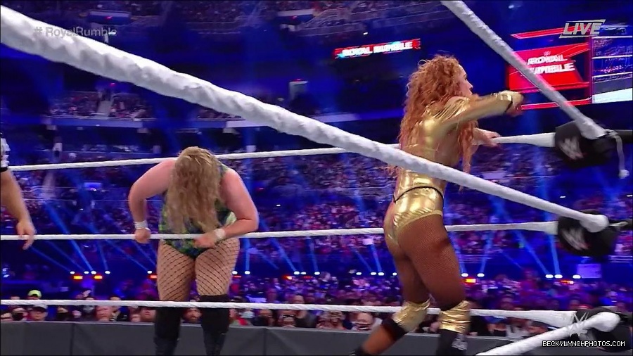 WWE_Royal_Rumble_2022_720p_WEB_h264-HEEL_mp4_007191644.jpg