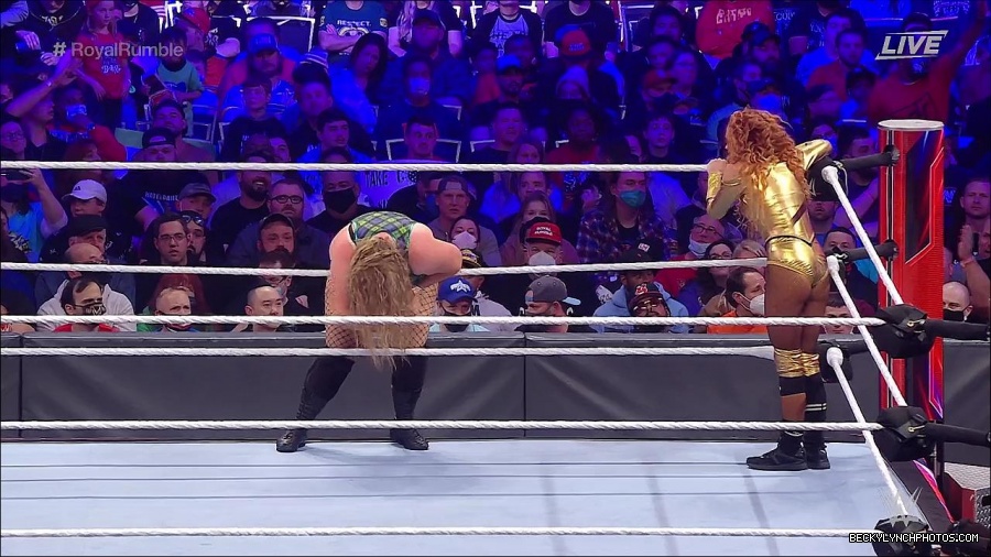 WWE_Royal_Rumble_2022_720p_WEB_h264-HEEL_mp4_007194044.jpg