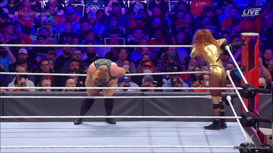 WWE_Royal_Rumble_2022_720p_WEB_h264-HEEL_mp4_007194444.jpg