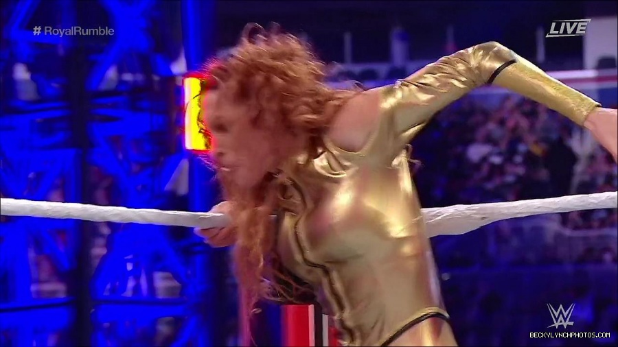 WWE_Royal_Rumble_2022_720p_WEB_h264-HEEL_mp4_007195244.jpg