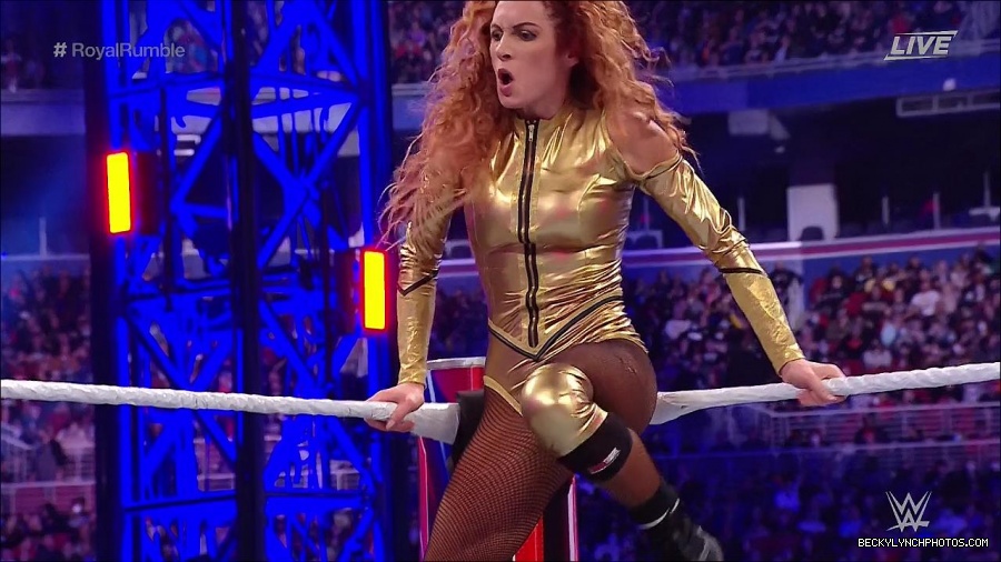 WWE_Royal_Rumble_2022_720p_WEB_h264-HEEL_mp4_007196044.jpg