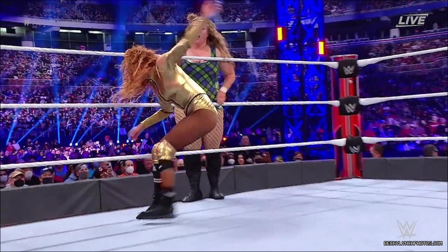 WWE_Royal_Rumble_2022_720p_WEB_h264-HEEL_mp4_007199244.jpg