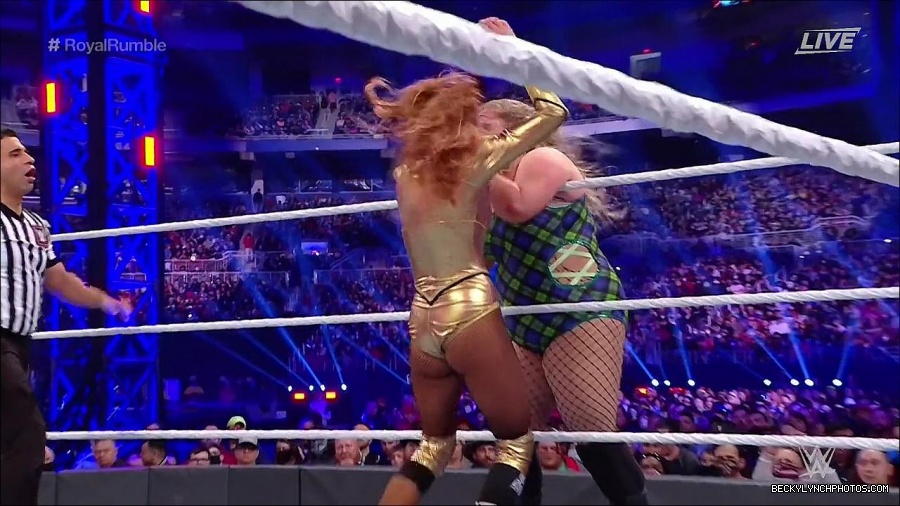 WWE_Royal_Rumble_2022_720p_WEB_h264-HEEL_mp4_007200844.jpg