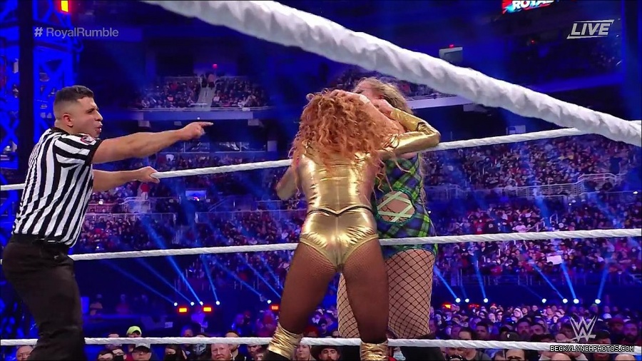 WWE_Royal_Rumble_2022_720p_WEB_h264-HEEL_mp4_007201644.jpg