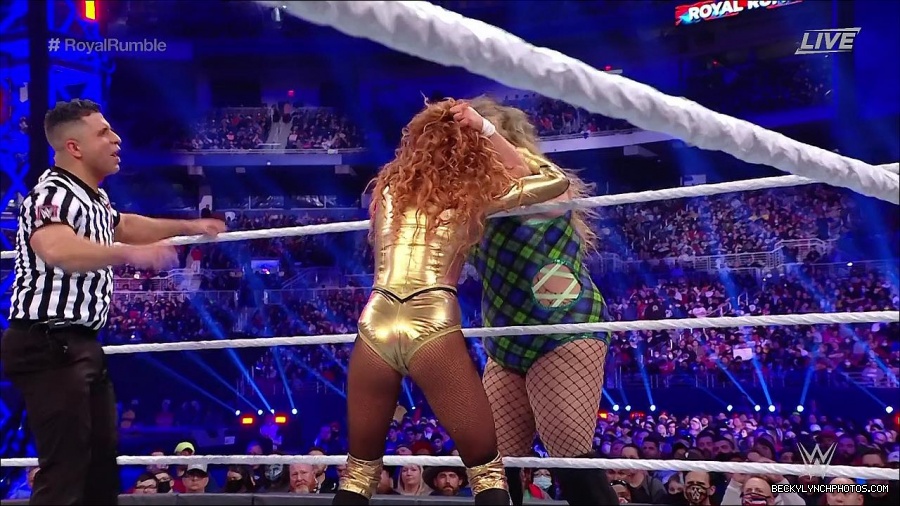 WWE_Royal_Rumble_2022_720p_WEB_h264-HEEL_mp4_007202044.jpg