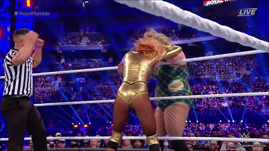 WWE_Royal_Rumble_2022_720p_WEB_h264-HEEL_mp4_007202444.jpg