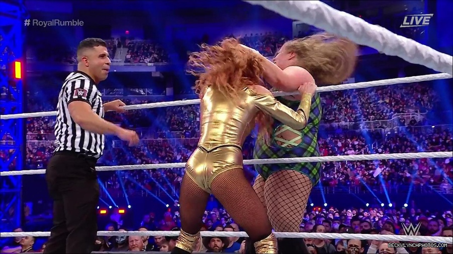 WWE_Royal_Rumble_2022_720p_WEB_h264-HEEL_mp4_007204844.jpg