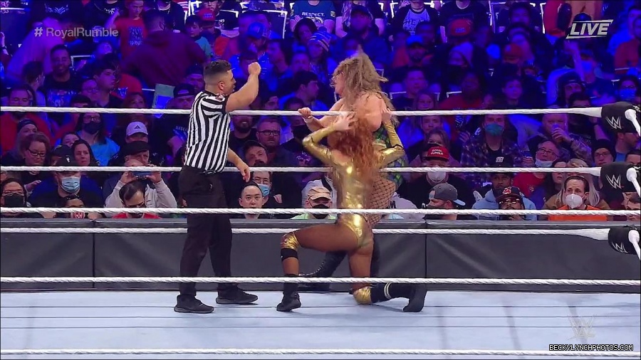 WWE_Royal_Rumble_2022_720p_WEB_h264-HEEL_mp4_007207244.jpg