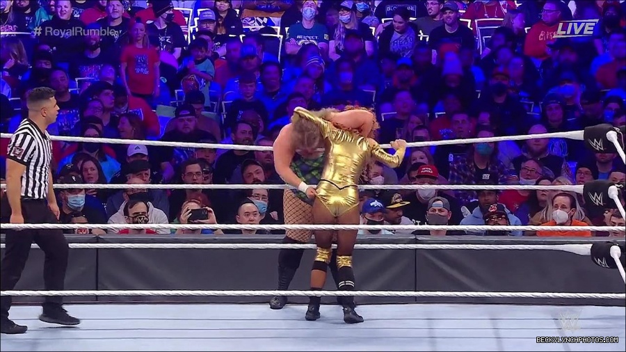 WWE_Royal_Rumble_2022_720p_WEB_h264-HEEL_mp4_007222444.jpg