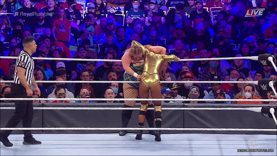 WWE_Royal_Rumble_2022_720p_WEB_h264-HEEL_mp4_007222844.jpg