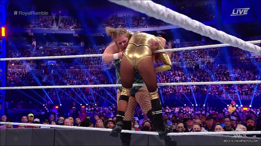 WWE_Royal_Rumble_2022_720p_WEB_h264-HEEL_mp4_007226844.jpg
