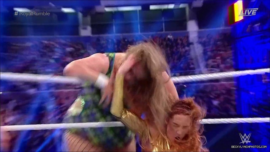 WWE_Royal_Rumble_2022_720p_WEB_h264-HEEL_mp4_007229244.jpg