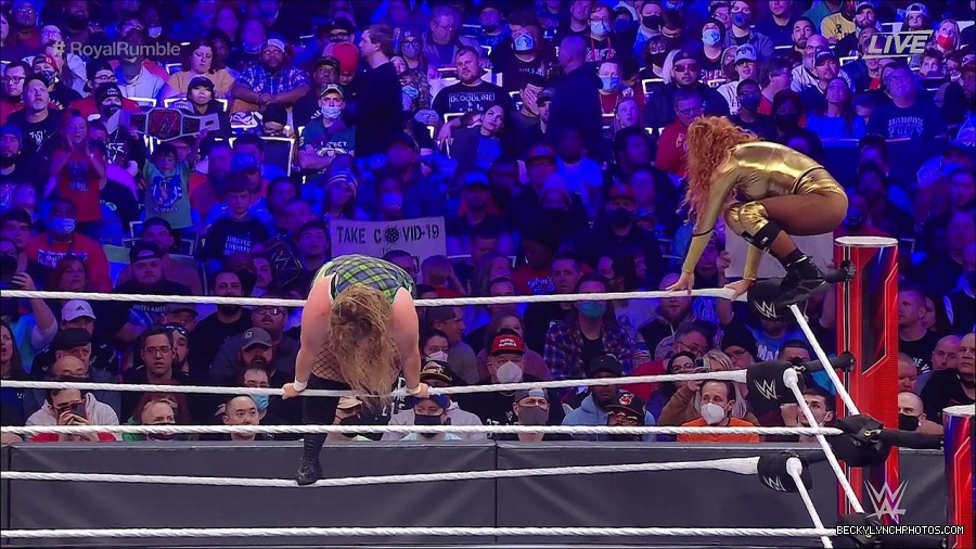 WWE_Royal_Rumble_2022_720p_WEB_h264-HEEL_mp4_007250444.jpg