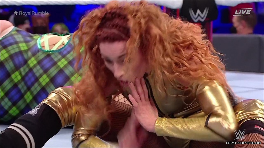 WWE_Royal_Rumble_2022_720p_WEB_h264-HEEL_mp4_007263644.jpg